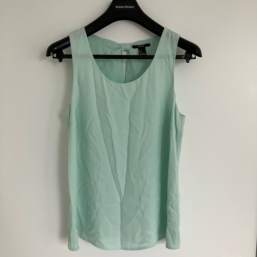 XXII Mint Back Bow Top | S